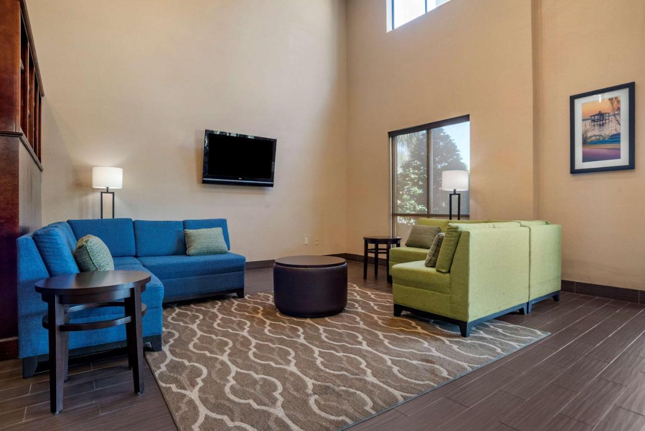 Comfort Suites Mobile West Tillmans Corner Exterior photo