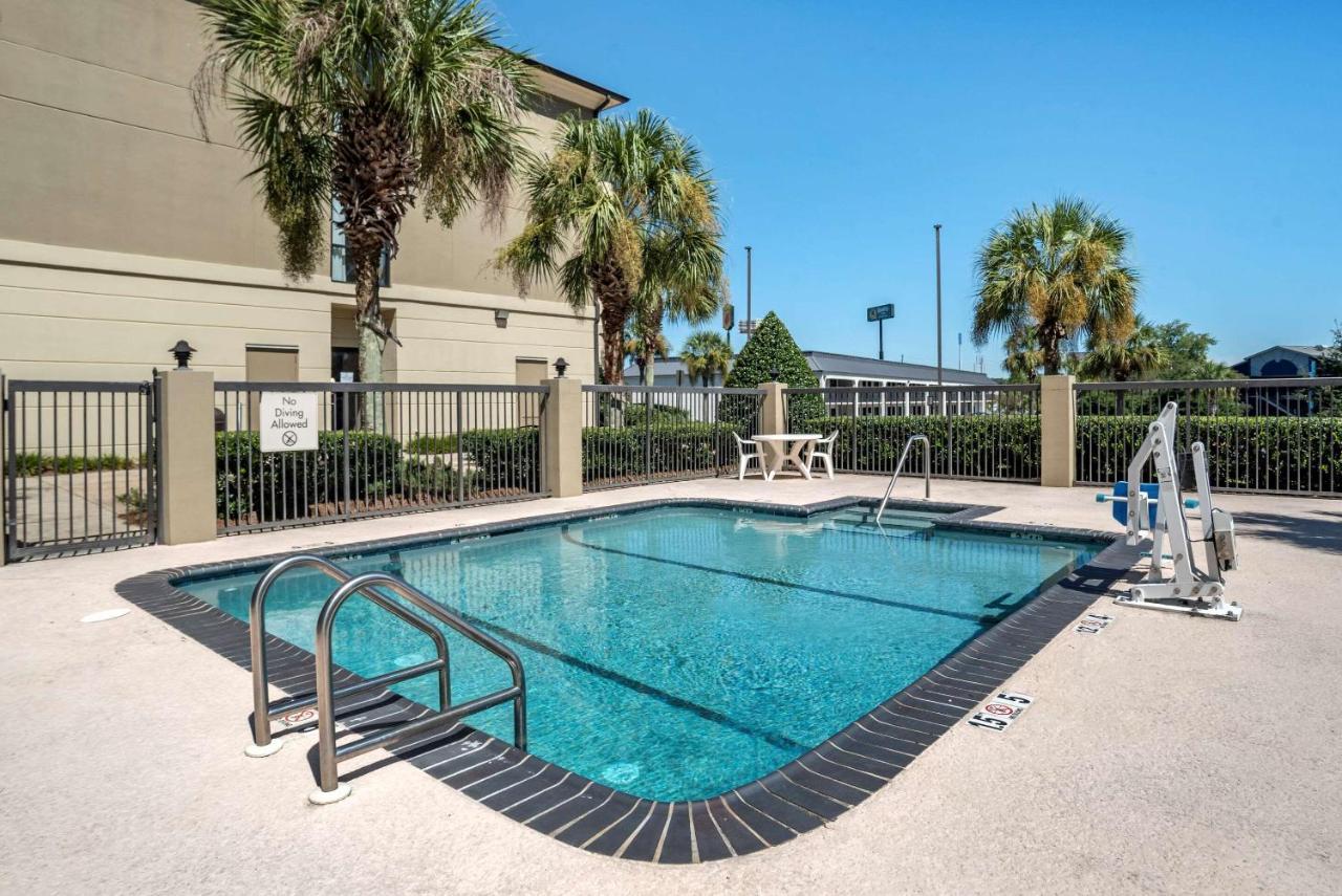 Comfort Suites Mobile West Tillmans Corner Exterior photo